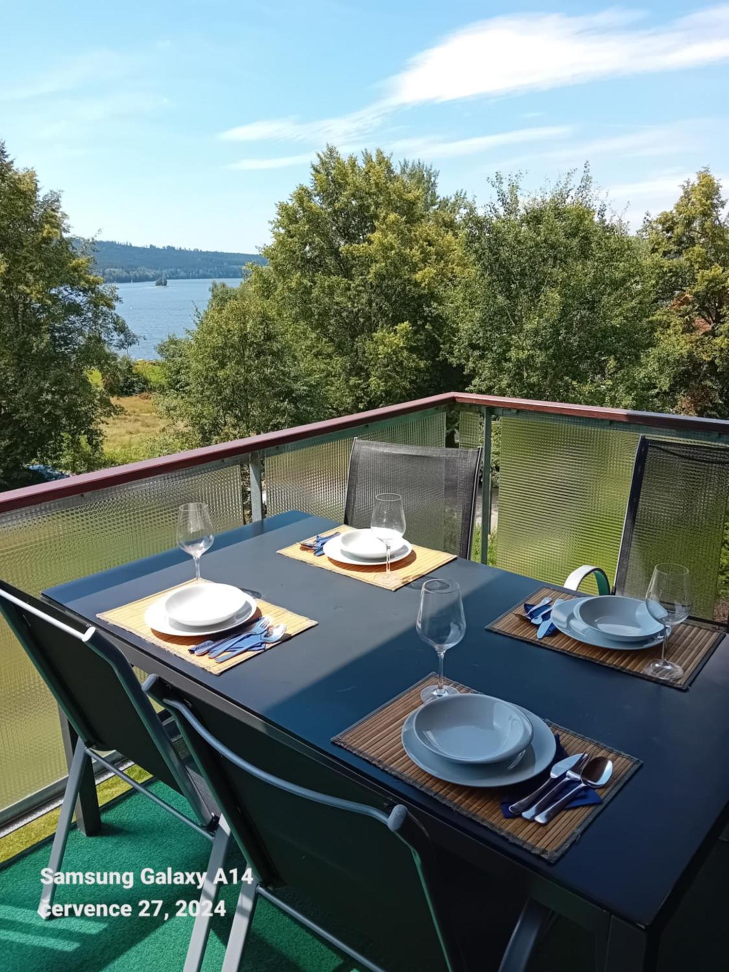 Apartman Lipno A12 Липно над Вълтава Екстериор снимка